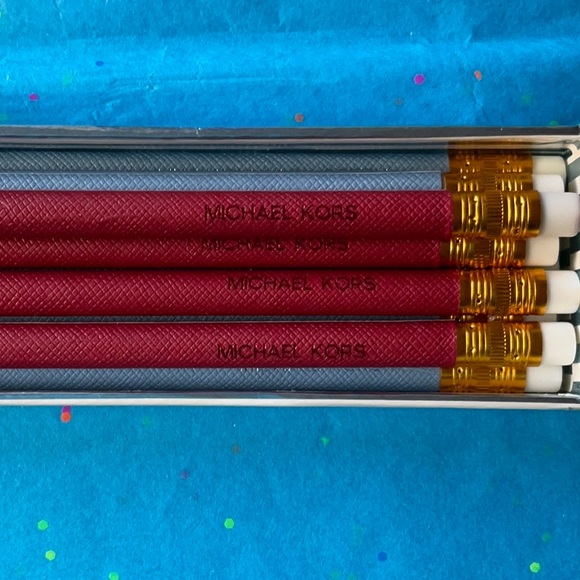 ✏️  MICHAEL KORS PENCILS ✏️ NWT✏️ - Picture 8 of 16